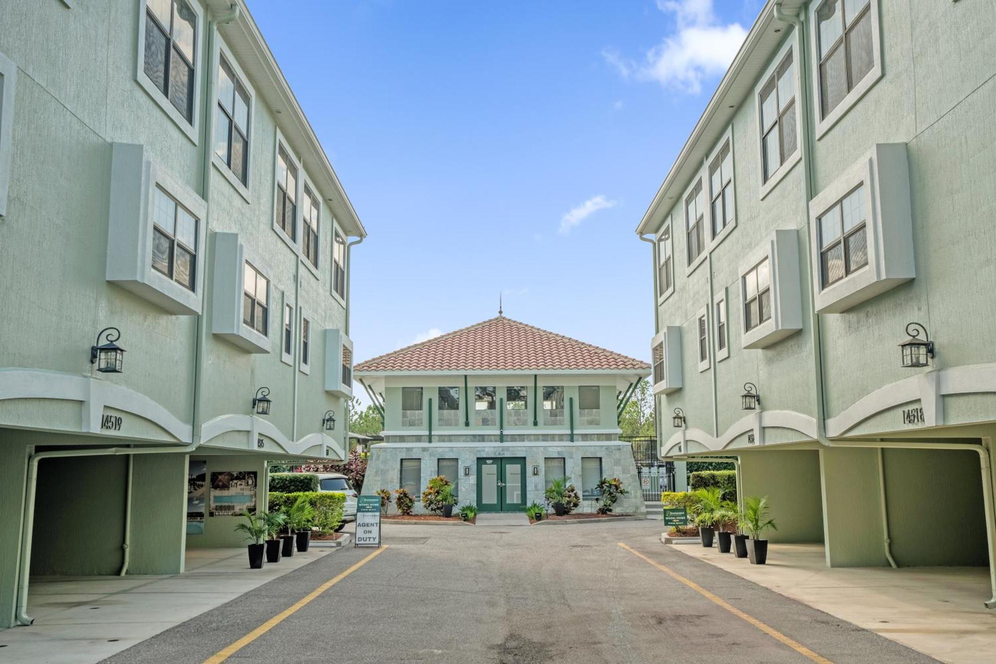 Long Weekend Escape - Townhome By Disney! Орландо Екстериор снимка